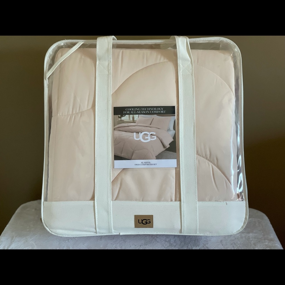 Ugg Twin Comforter Set with cooling technology.